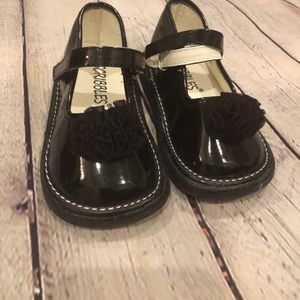 NIB black patent baby girl shoes size 9